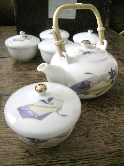 Preview of the first image of Beautiful ZUITO (Mino Ware) Japanese Tea Set NEW IN BOX.