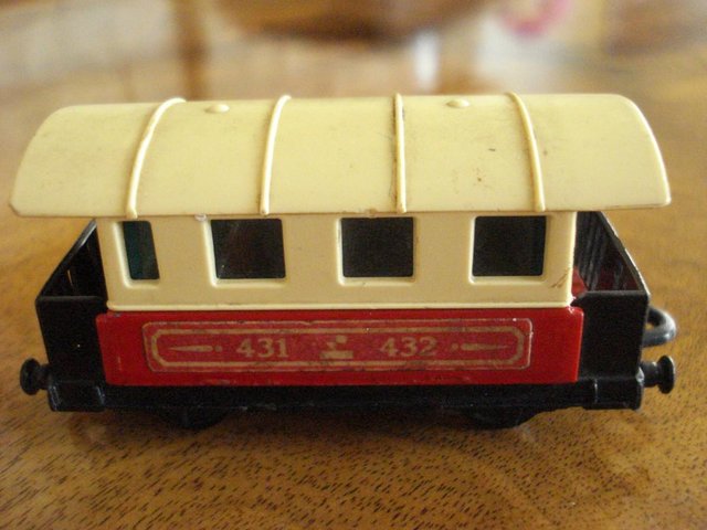 Preview of the first image of RARE VINTAGE DIECAST MATCHBOX SUPERFAST PASSENGER COACH 44.