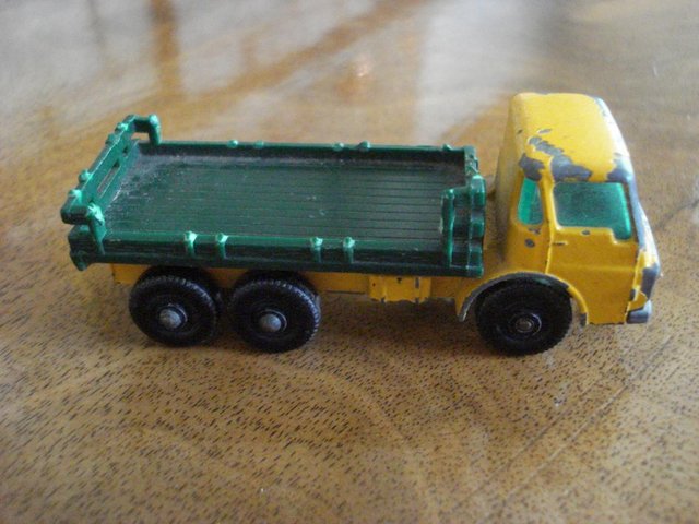 Image 2 of RARE VINTAGE DIECAST MODEL MATCHBOX TOY STAKE TRUCK SERIES 4
