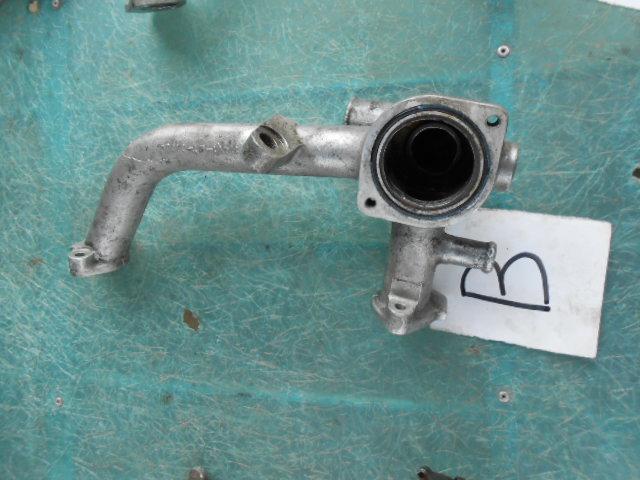 Image 3 of Water manifold for Citroen Sm