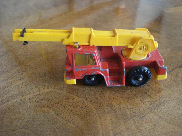 Preview of the first image of RARE VINTAGE DIECAST MODEL CORGI JUNIORS TOY MOBILE CRANE.