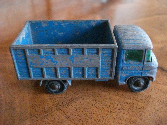 Preview of the first image of RARE VINTAGE DIECAST MATCHBOX 11 MERCEDES SCAFFOLDING TRUCK.