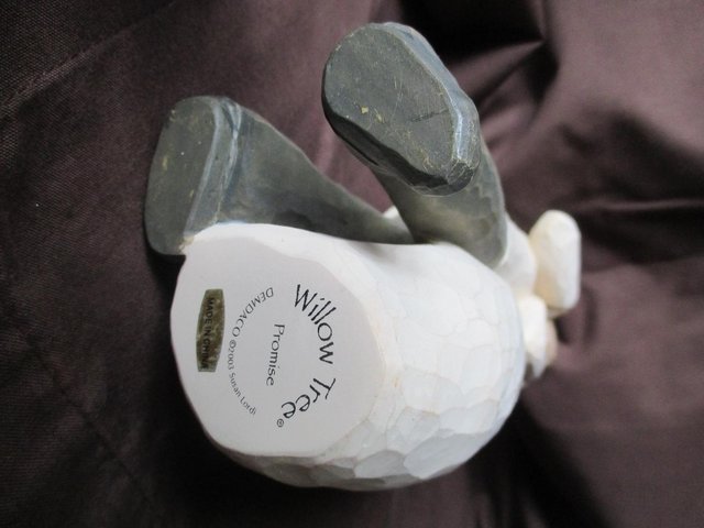 Preview of the first image of "Promise" Willow Tree ornament.