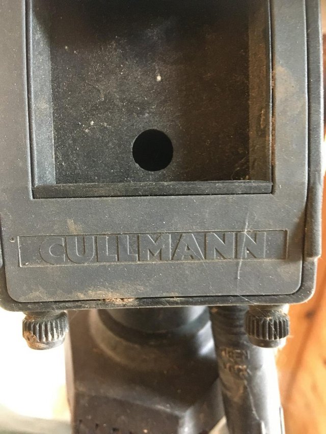 Image 2 of Cullmann camera stand