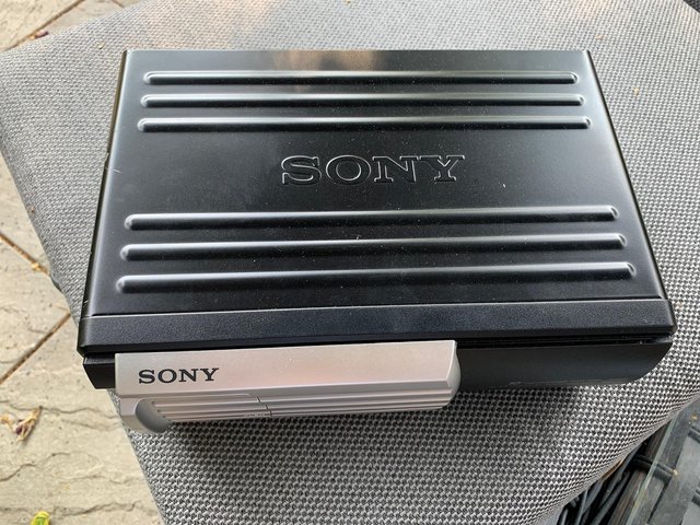 Image 2 of Sony CRX-656 10 CD auto changer *reduced*