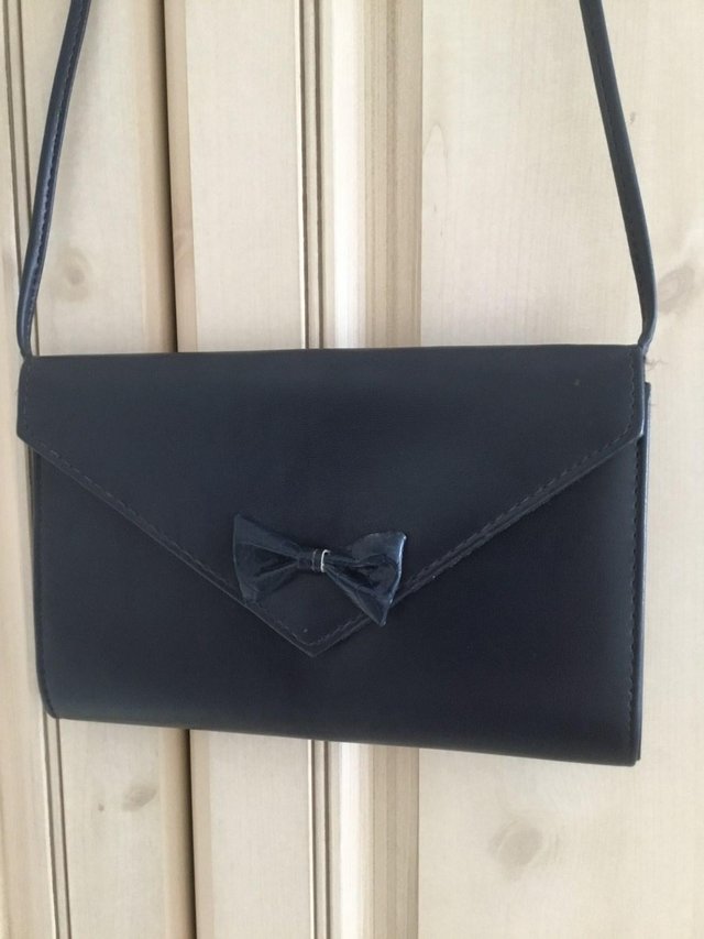 Image 2 of Navy smart handbag with front central bow