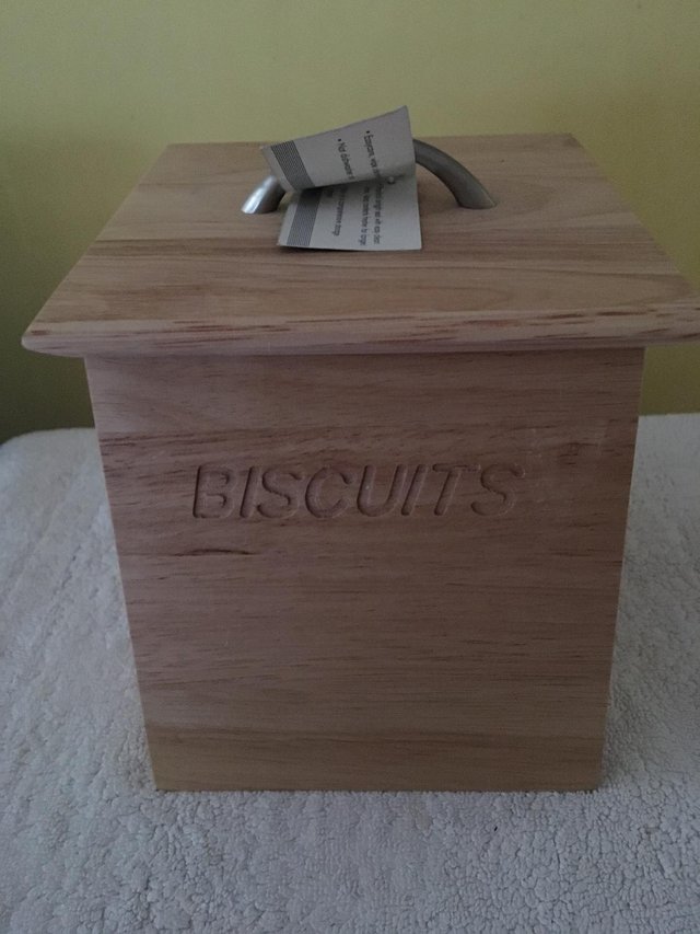 Preview of the first image of Biscuit Storage Container.