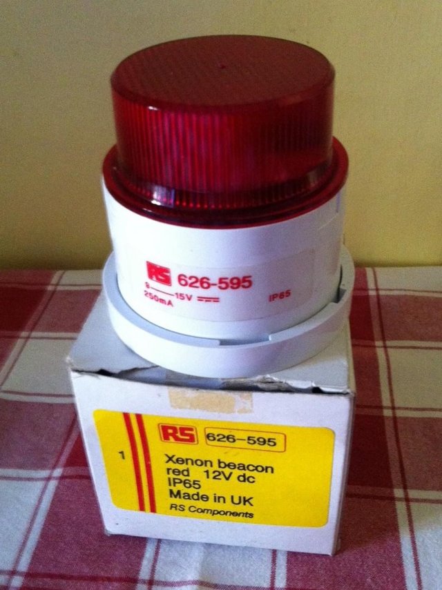 Preview of the first image of 1 x Red Xenon Beacon IP65 ( NEW ) for £ 8.