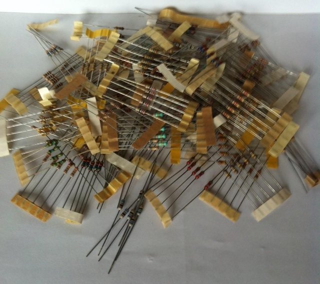 Preview of the first image of 1 pack of ( 265 ) 1/4 W Carbon Film Resistors , values from.