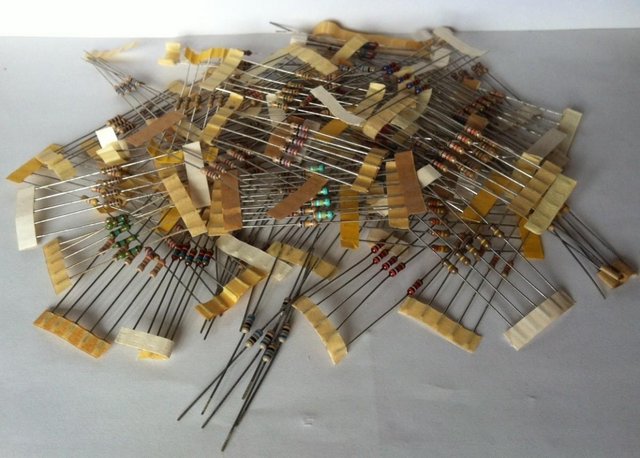Image 2 of 1 pack of ( 265 ) 1/4 W Carbon Film Resistors , values from
