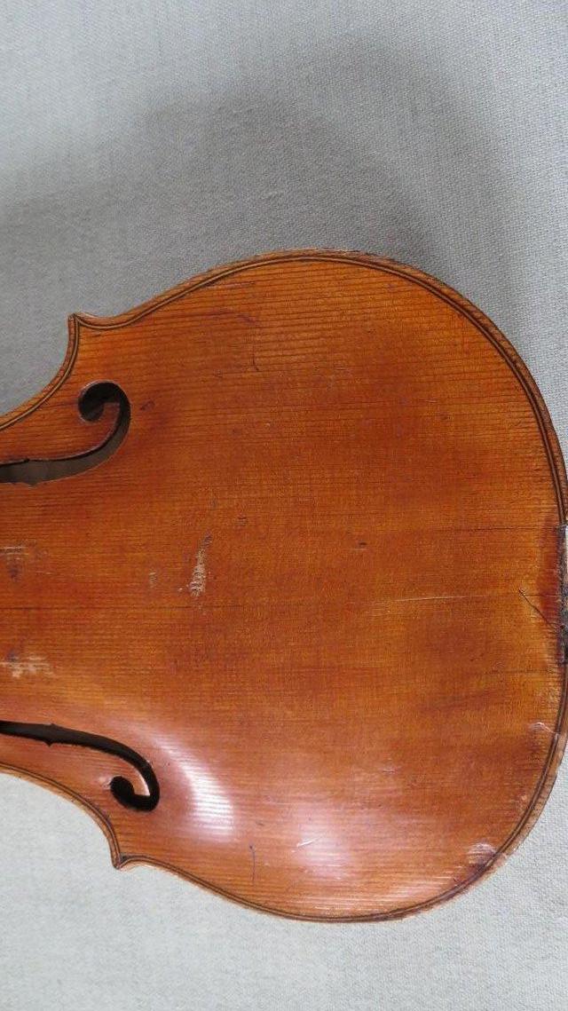 Image 3 of Beautiful Old Violin circa 1830
