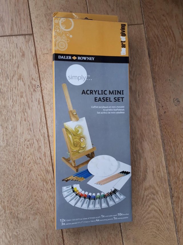 Preview of the first image of Daler-Rowney Simply Acrylic Mini Easel Set Brand new.