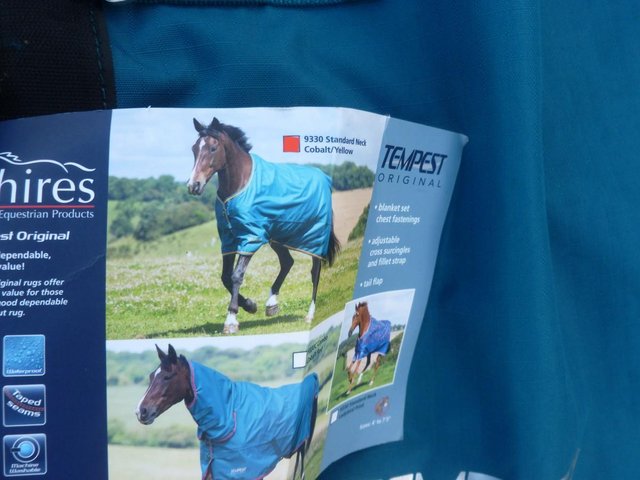 Image 3 of New Shires Lightweight Turnout Rug 5'9"