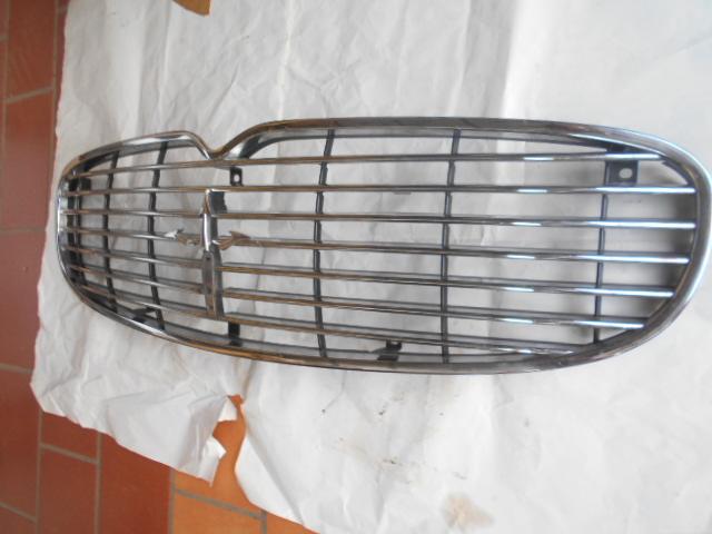 Preview of the first image of Front grill for Maserati Quattroporte M139.