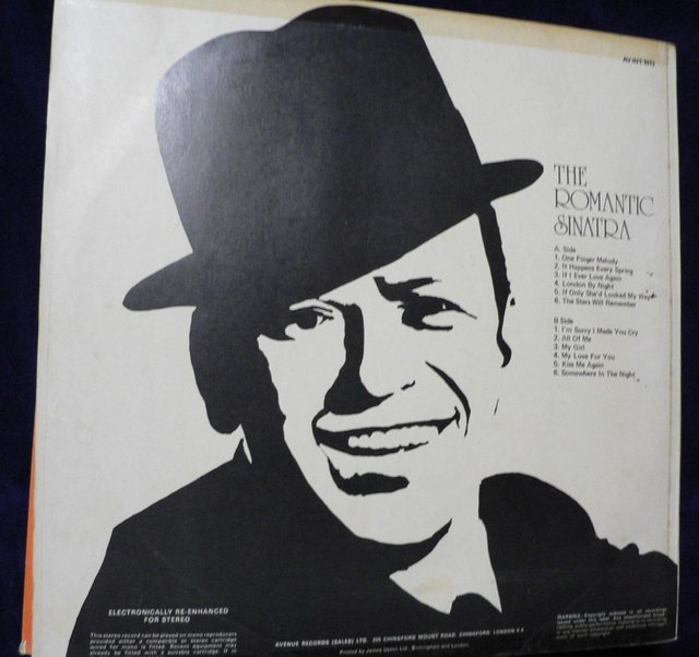 Image 2 of Frank Sinatra – The Romantic Sinatra - AV.INT.1013