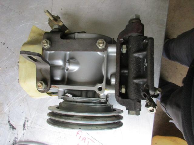 Image 2 of A/C compressor for Fiat 130 Coupè