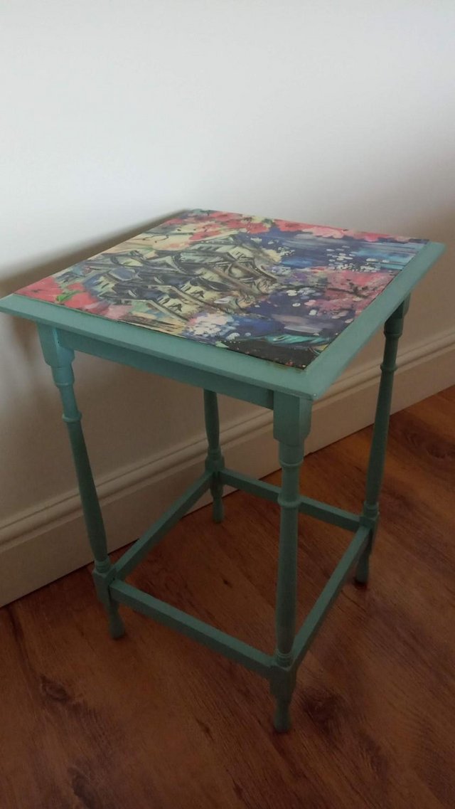 Image 3 of Decorative side/plant table upcycled