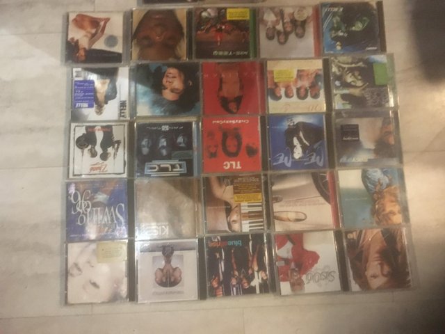 Preview of the first image of 27 R&B CDS Very good condition.