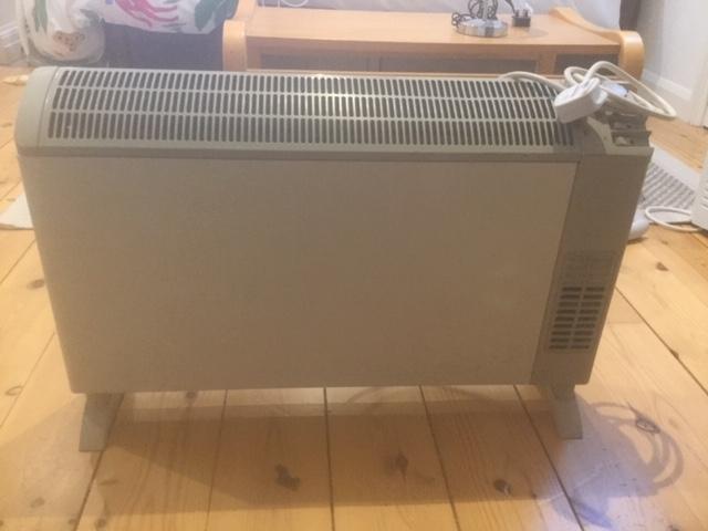 Image 3 of Dimplex Electric fan heater with two temperature settings