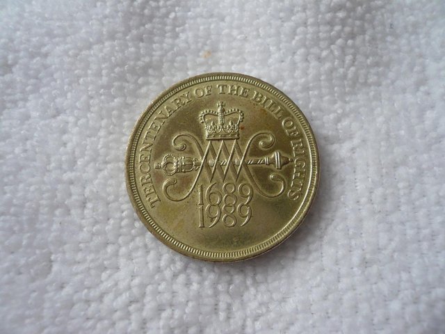 Image 2 of £2 COIN TERCENTENARY OF THE BILL OF RIGHTS