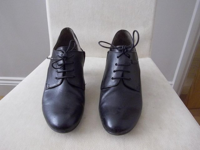 Preview of the first image of Elisabeth Oxfords Black Ladies Shoes.