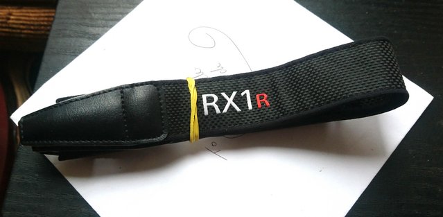 Preview of the first image of Sony RX1R Shoulder Strap.