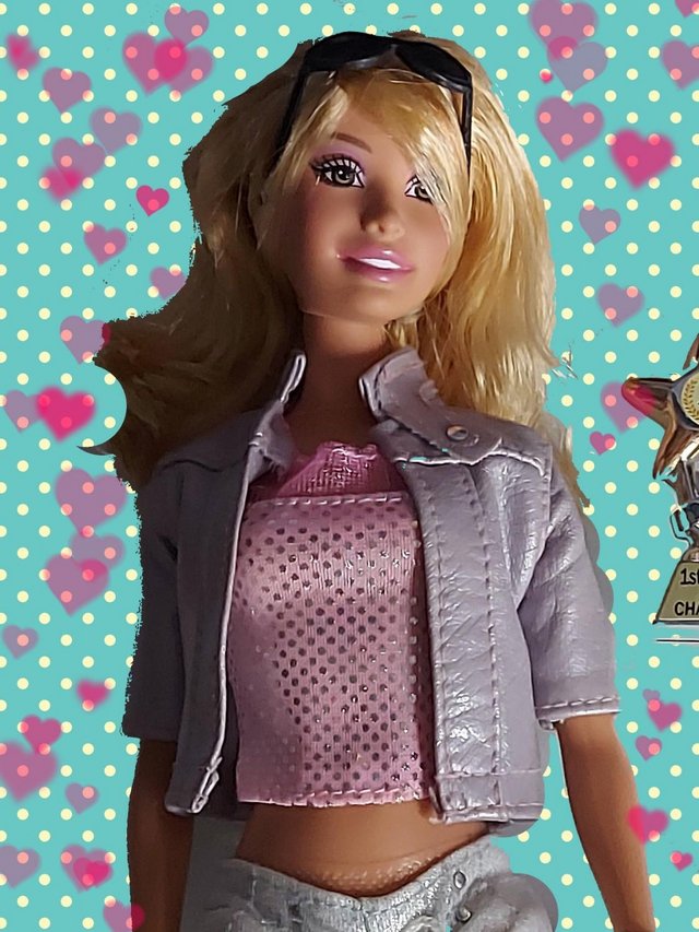 Image 4 of Barbie collectible High School Musical Sharpay Talking Doll