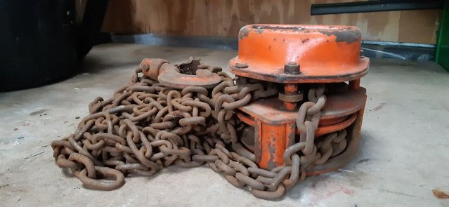 Image 3 of Block and tackle, 0.5 tonne. garage or mechanic