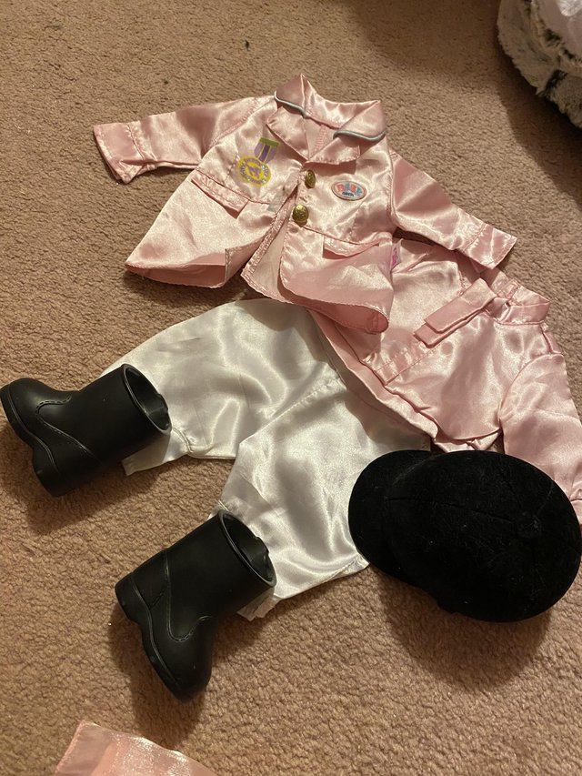 Preview of the first image of Baby Born outfit.