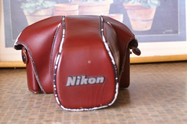 Image 2 of Nikon EL2 chrome body only. Good order.