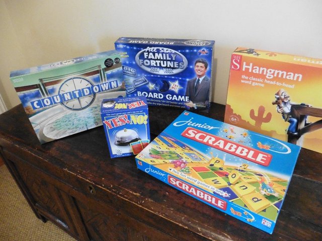 Preview of the first image of BOXED GAMES ideal for Family parties.