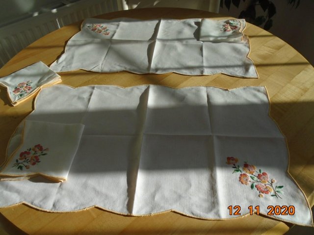 Preview of the first image of 2 1950s vintage embroidered place mats & napkins.