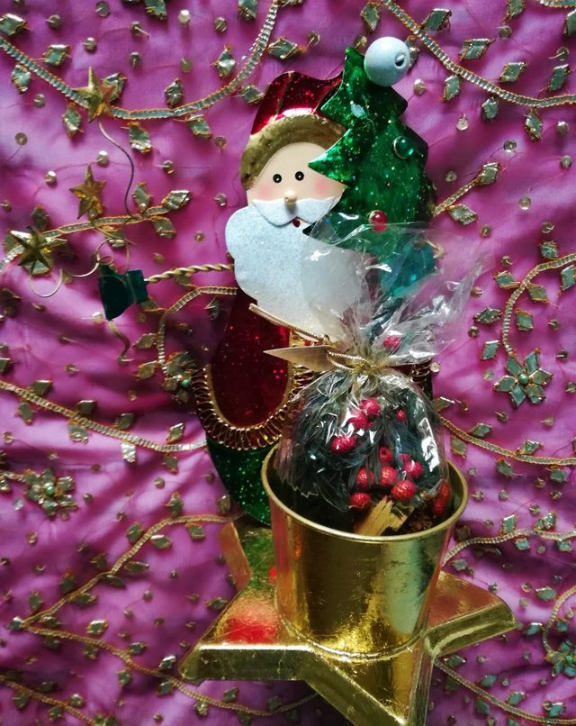 Image 3 of NEW FATHER CHRISTMAS AROMATIC Decoration Tree Star Santa