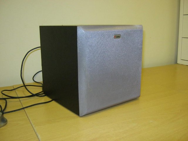 Preview of the first image of Multi-media speaker.