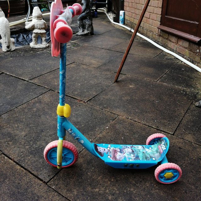 Preview of the first image of Toy Story scooter.