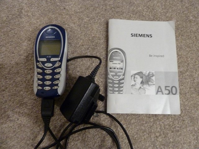 Preview of the first image of working Siemens A50 mobile phone, battery, charger + manual.