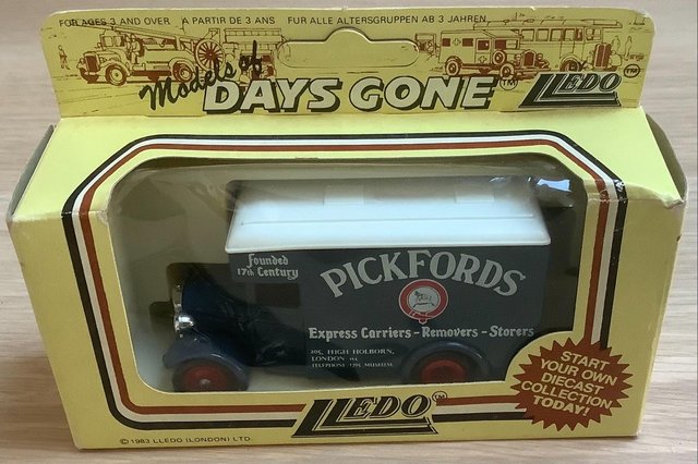 Preview of the first image of Lledo Days Gone Pickfords Dennis Removal Van DG 16 Diecast.