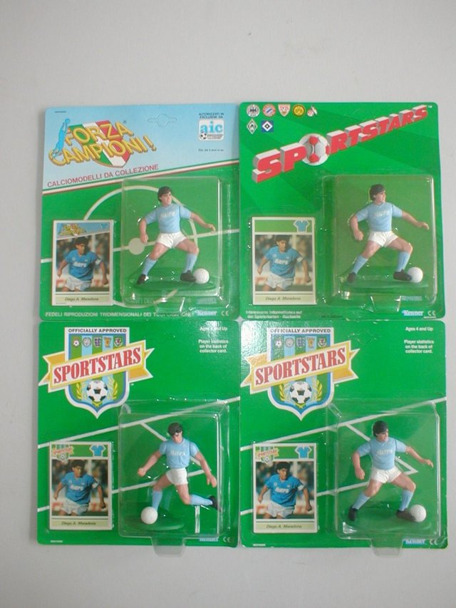 Preview of the first image of Kenner Sportstars Diego Maradona Napoli 4" Football figures..