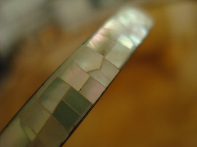 Image 2 of ANTIQUE VINTAGE NARROW MOTHER OF PEARL ABALONESHELL BRACELET