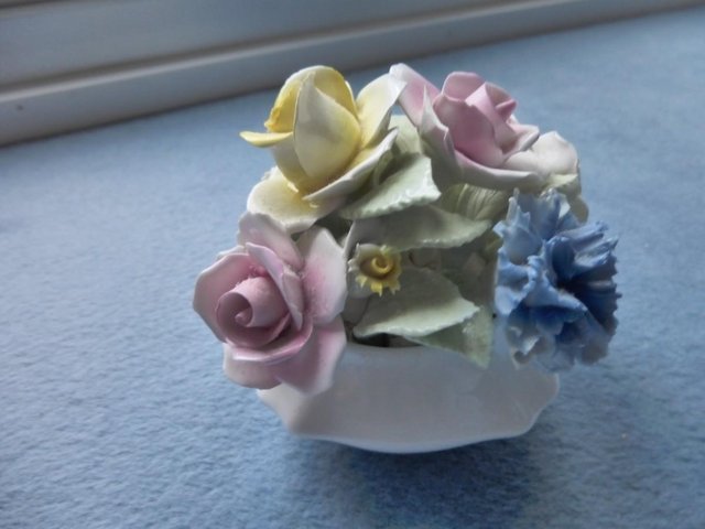 Image 2 of Radnor bone china bowl of flowers, Staffordshire bone china