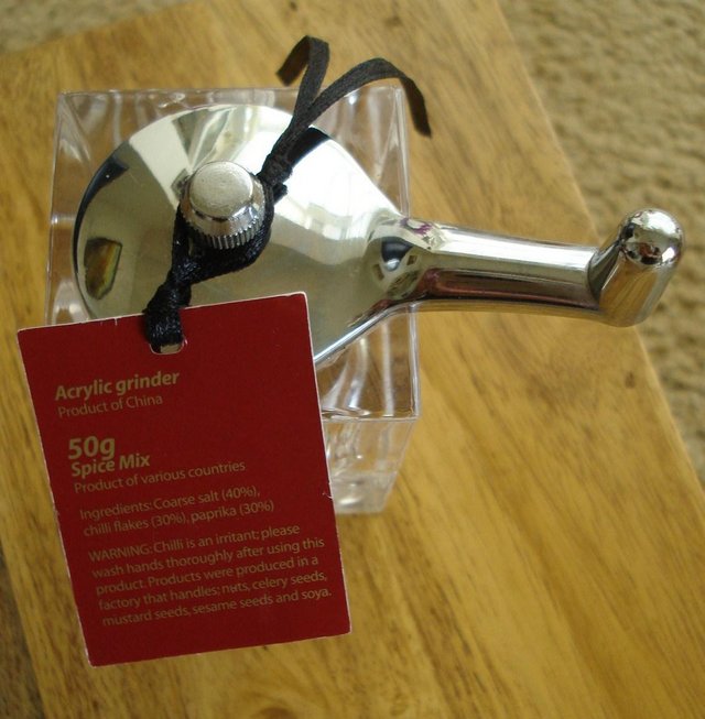 Image 2 of NEW LA CUCINA ACRYLIC GRINDER WITH 50g SPICE MIX. REFILLABLE