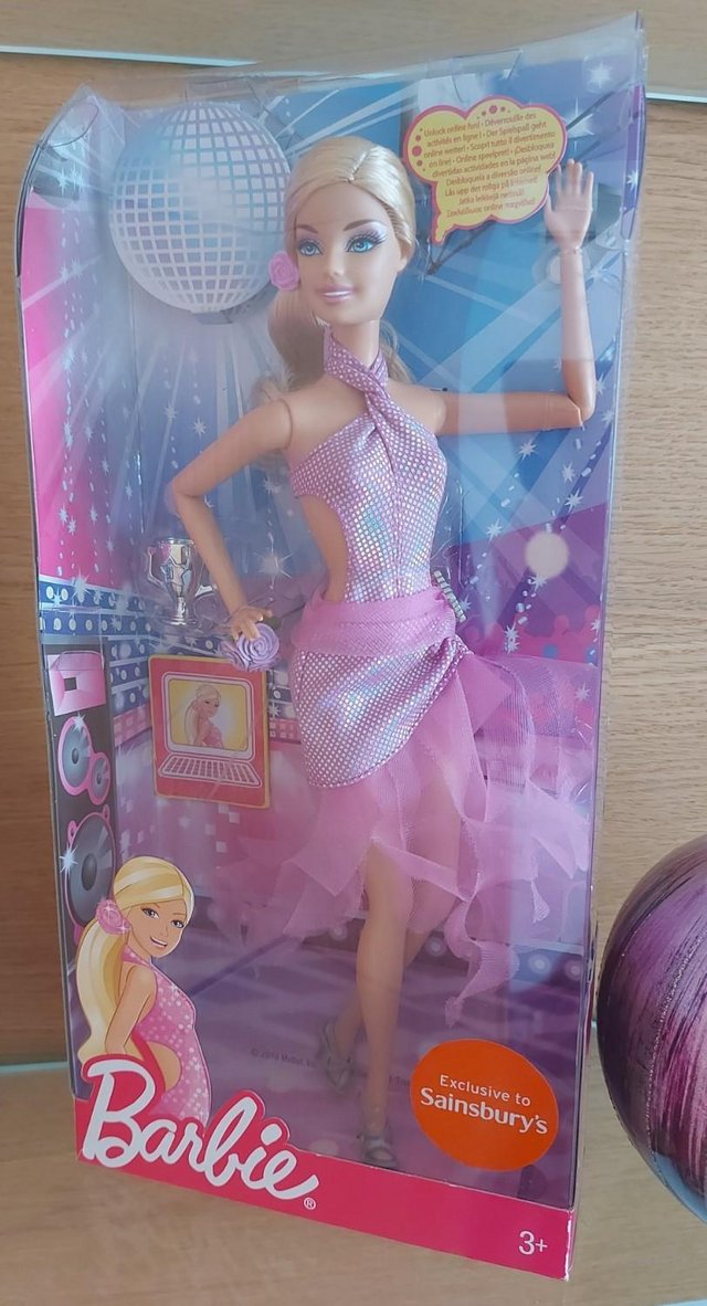 Image 5 of STRICTLY FANS ..I can be..Barbie Doll-Dance Superstar BNIB