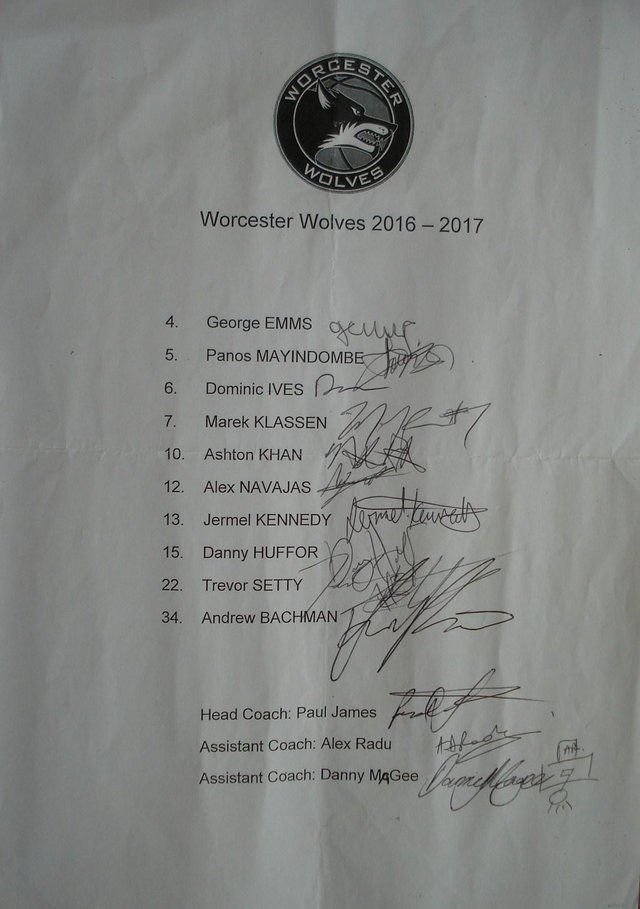 Preview of the first image of WORCESTER WOLVES BASKETBALL TEAM 2016/17 ORIGINAL AUTOGRAPHS.