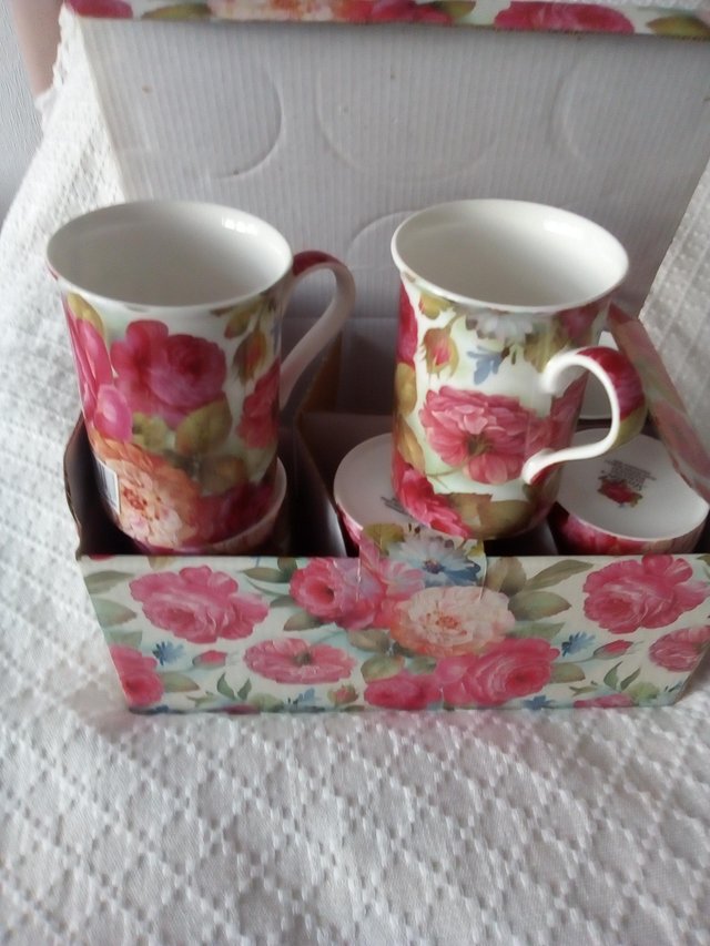 Preview of the first image of Set of 6 Stechol rose design china mugs.