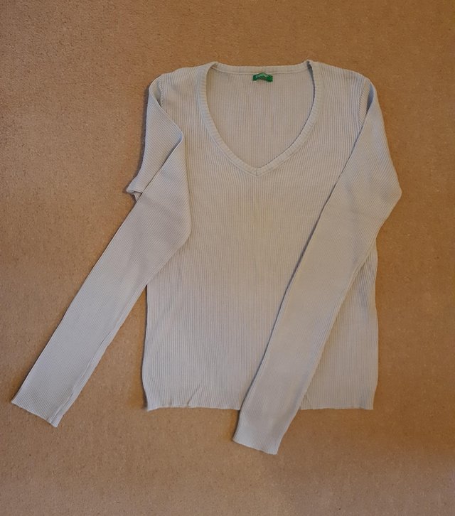 Preview of the first image of Ladies long sleeved top for sale.