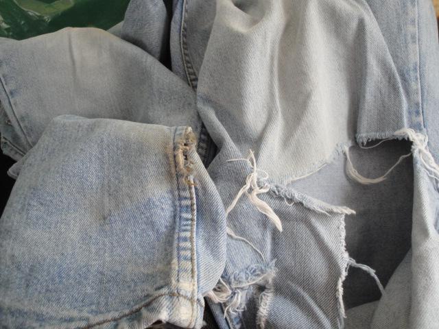 Image 2 of Ripped Used Blue Jeans Ladies 14. C317.