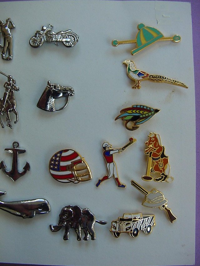 Image 3 of Badges - various pin badges circ 1970s-80s