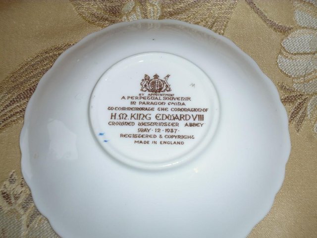 Image 2 of king edward viii commemorative dish,
