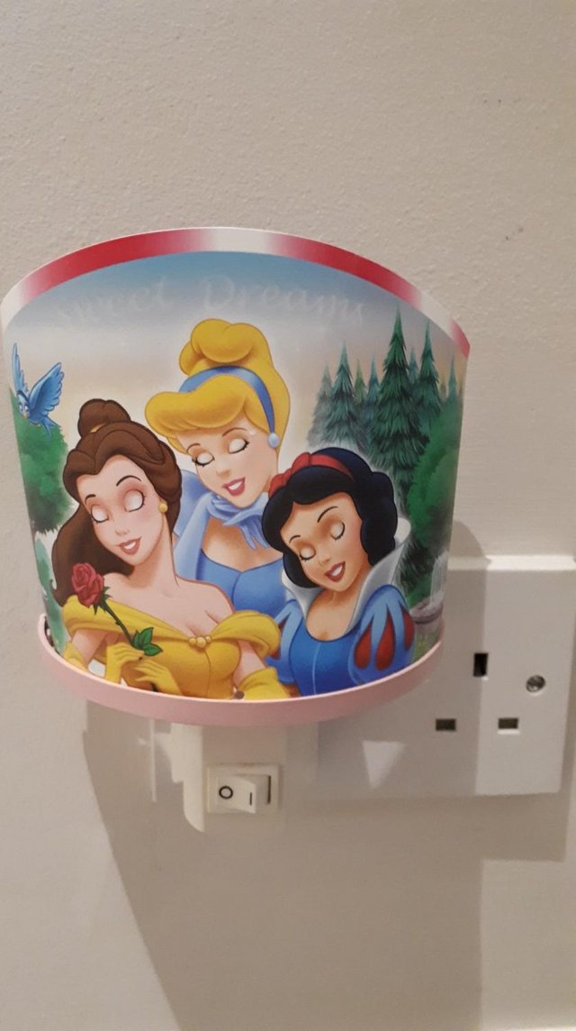 Preview of the first image of Disney Princess Electric Nightlight excellent condition EUC.