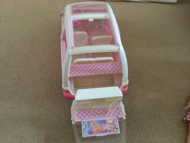 Image 3 of Barbie Picnic Fun Minivan from 1995 with Barbie
